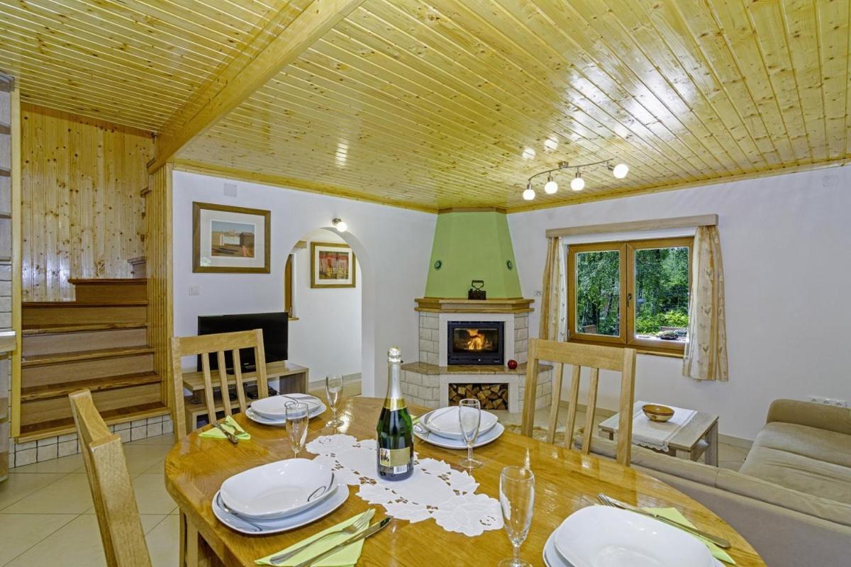 Chalets Bogo & Neno Ledenice Eksteriør billede